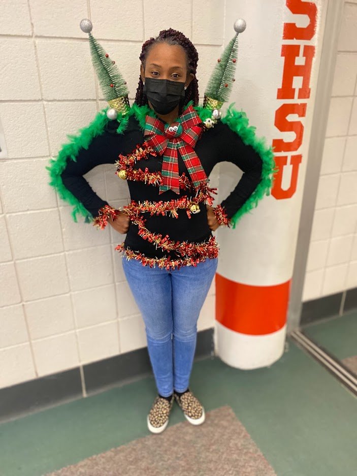 BenekeBears's tweet photo. #SpringISDUglySweaters @SpringISD #BenekeBears https://t.co/cXMX4aYbRJ