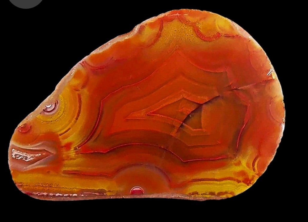 Angus Coast agate, 30mm. Colouration reminiscent of pieces originating at Middlefield Farm, Fife.