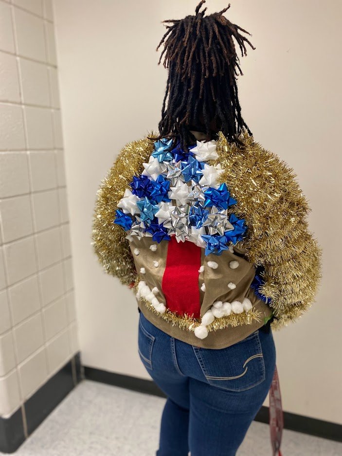 BenekeBears's tweet photo. #SpringISDUglySweaters #BenekeBears @SpringISD https://t.co/1fenNH5EdW