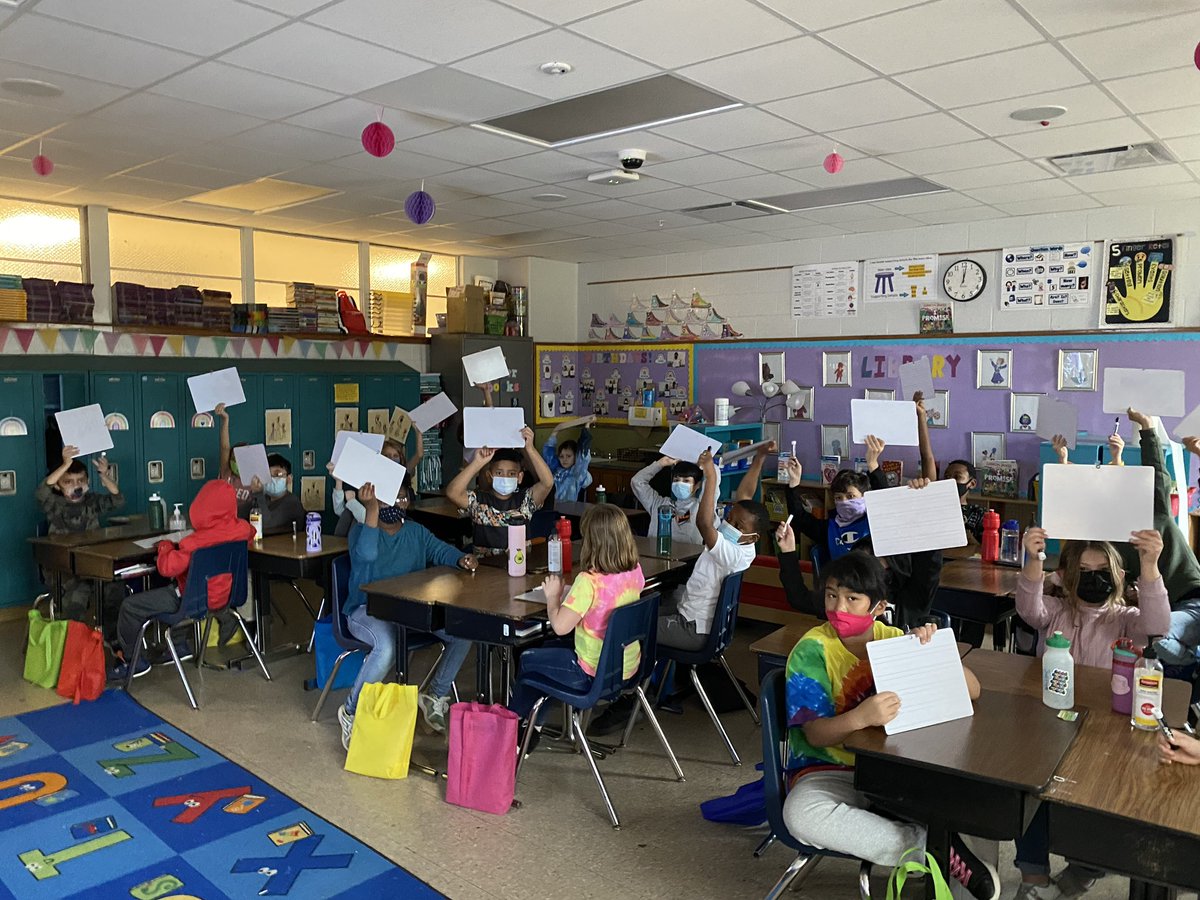 3rdGradeKubs's tweet photo. Thanks @kmanley0628 for suggesting our third graders attend the @gregtangmath lesson today on division! Our students were so engaged and their understanding of division has been deepened! @KenwoodElementa https://t.co/q3veaJvGc0