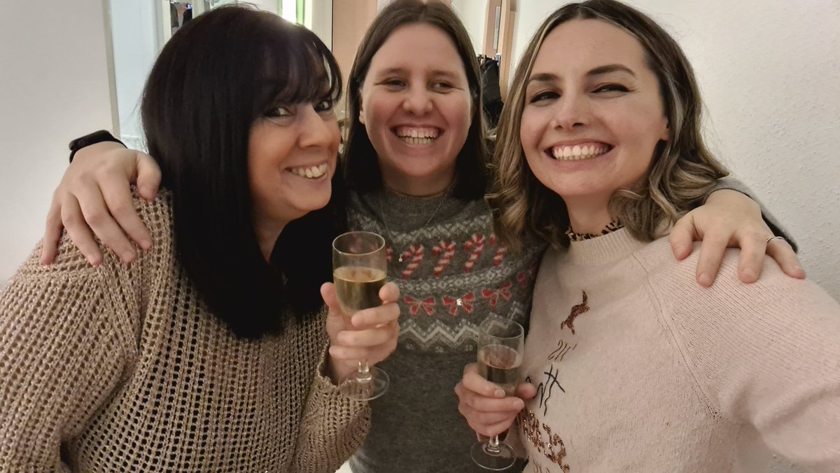 the_sazatron's tweet photo. @GaryBarlow We are ready for a party with our Christmas sweaters on! https://t.co/LkjqMsvzNb