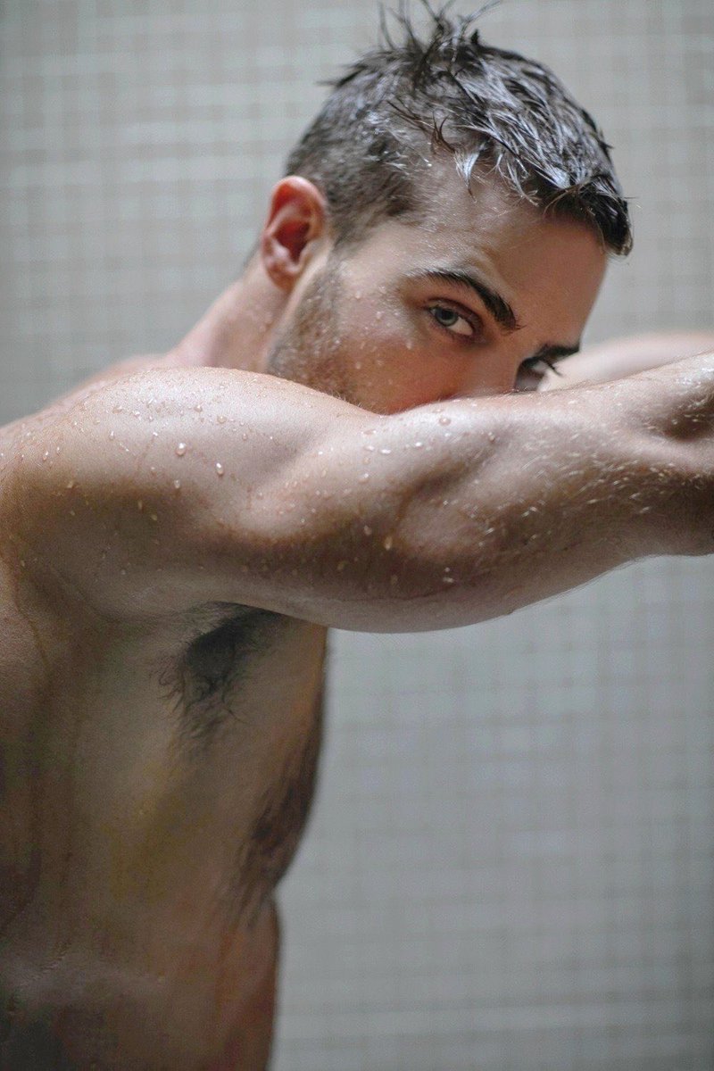 Ральф Шмидт. Мужской душ. Брутальный мужчина в душе. Самоудовлетворение мужчин