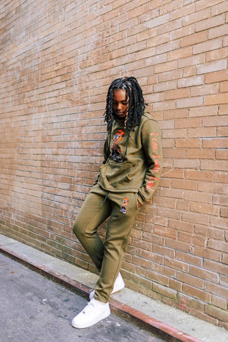 cost $0 to retweet
✨ BLACK OWNED CLOTHING BRAND ✨