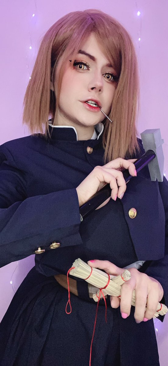 PunkMacarroni's tweet photo. Este cosplay me hace sentir poderosa https://t.co/zsX6FfcupN
