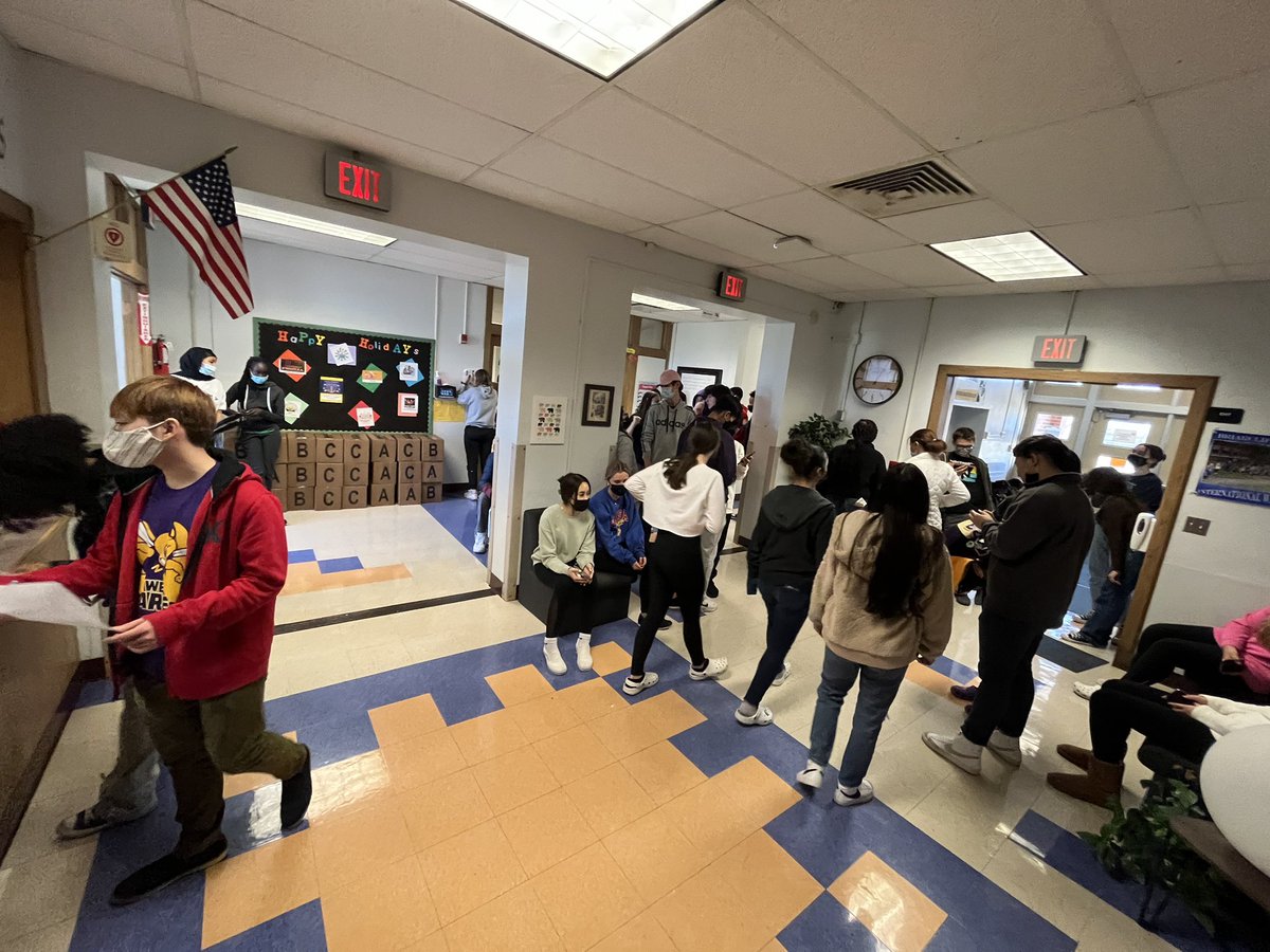 Our <a href="/BRES_Bears/">BRES</a> door decorating contest judges <a href="/NKCHornetHive/">Northtown Hornet Hive</a> <a href="/nkcstuco/">NKCSTUCO</a>  we love our neighbors! #BRNClife