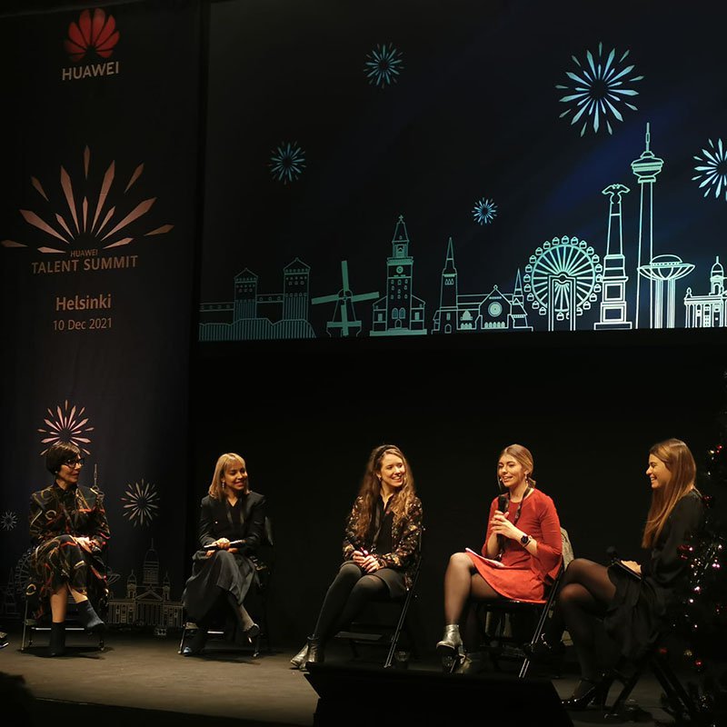 Our Summer School participant, Ieva from Lithuania, joined us at the #HuaweiTalentSummit 2021. She shared how she was inspired on her path to leadership, and how we can keep on supporting young women in their career development.
#NextGenChangeMakers https://t.co/u45dgjmTI6 https://t.co/T0Yl332S5o
