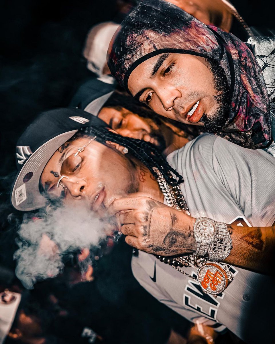 legendanuel's tweet photo. Cabra x Cabra #Losiluminatis COMING SOON 👁️ https://t.co/TQNbVn98Ri