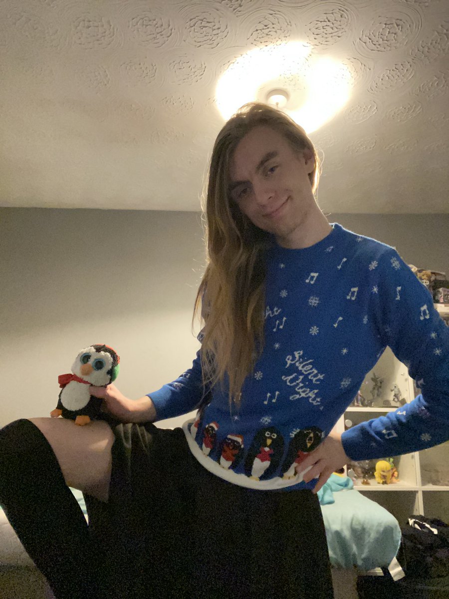 Femboywrestling's tweet photo. christmas soon innit 

#femboy #femboyfriday https://t.co/M24mKv8K46