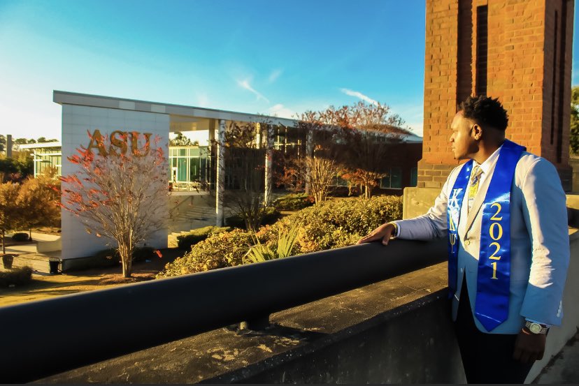 DaDonJTBeatz's tweet photo. “A Journey Is Not Great Unless He Finds What He Seek” 
🗣HBCU GRAD LOADING…

High School Diploma✅
Andrew College✅
Albany State University✅
• President of MALES Mentoring 
• M.R.S.B. (Gunkie 17)
• Fall 20 initiate of Kappa Kappa Psi🔱
• Fall 2021 Graduate  
Graduate School https://t.co/Zd11zjVcQJ