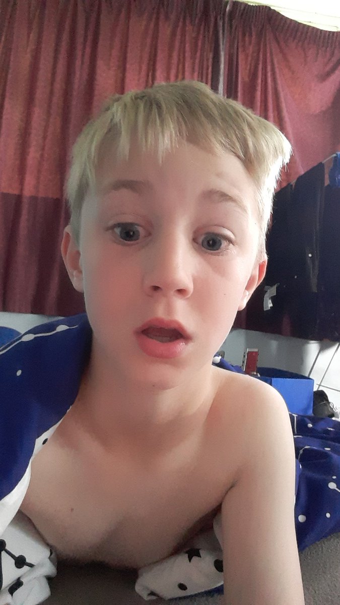 Laird7Hayley's tweet photo. @RobuxManAlex Come on my younger name is Tobelerone0624 https://t.co/dnhHVauc1d
