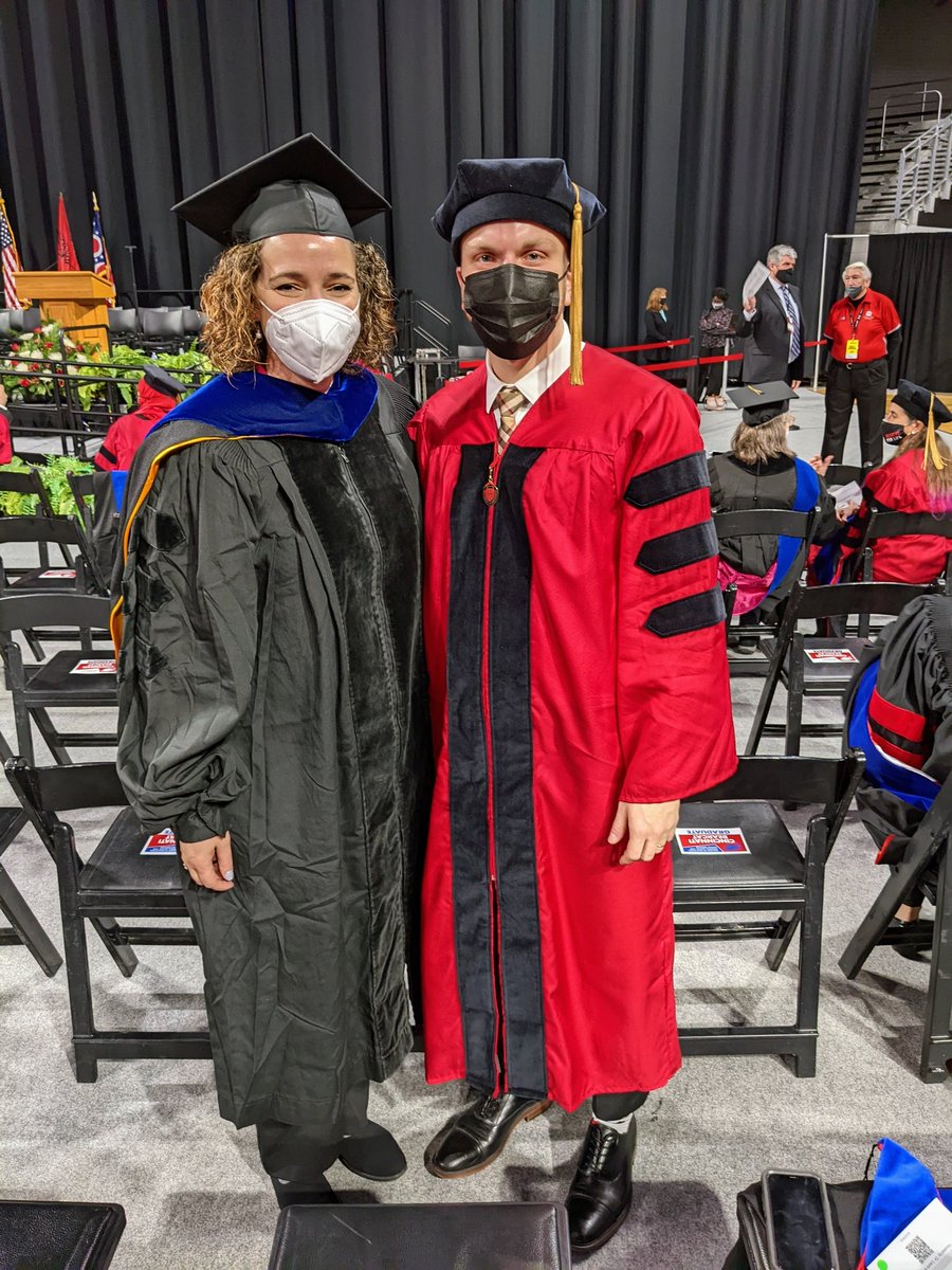 drlauraramsey's tweet photo. Congrats to the newly minted Dr. Taylor, @ZLTaylor16! One of two PhDs given by @UC_CoMResearch today. My first time putting the hood on a student! Next up for him is a postdoc with @CincyClinPharm. Congrats, Zach! https://t.co/6xyq0f0Ah4