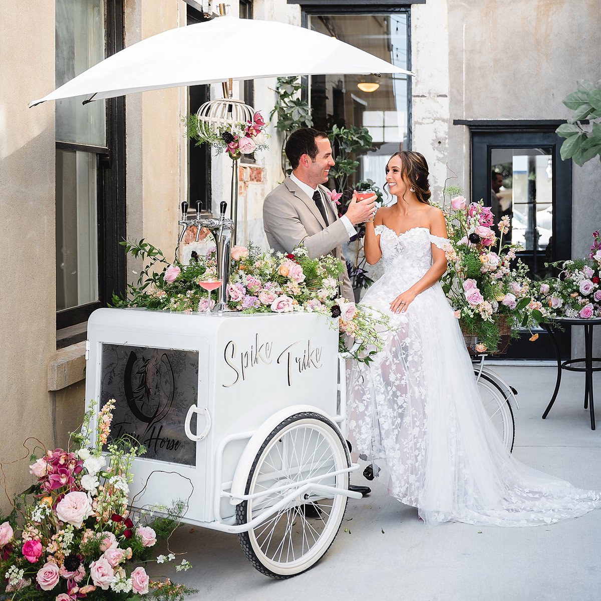 FitsAndStops's tweet photo. Some more goodness from a summertime #styledshoot with @realweddingssac. Ever ridden a tricycle like this?  https://t.co/sUj7de57Zp https://t.co/dO0vf5cgfK