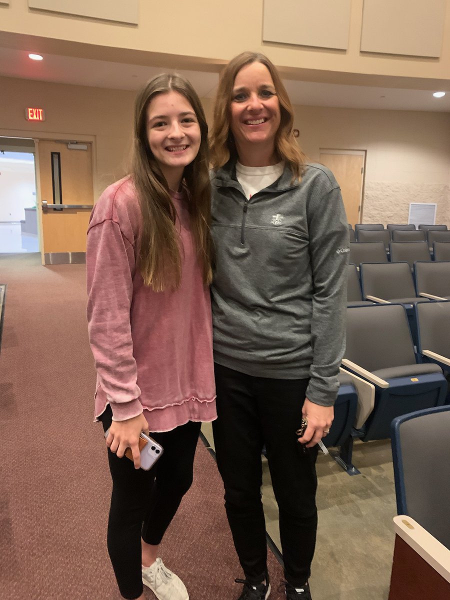 NWTN_FCA's tweet photo. #FeatureFriday
Haley Thompson is a senior at Gibson County High. She plays basketball and runs cross country. Haley has been a vital part of rejuvenating FCA at GCHS.  She works hard to help plan events and huddle meetings. She is an incredible young lady and warrior for Christ! https://t.co/epNFKVpJlK