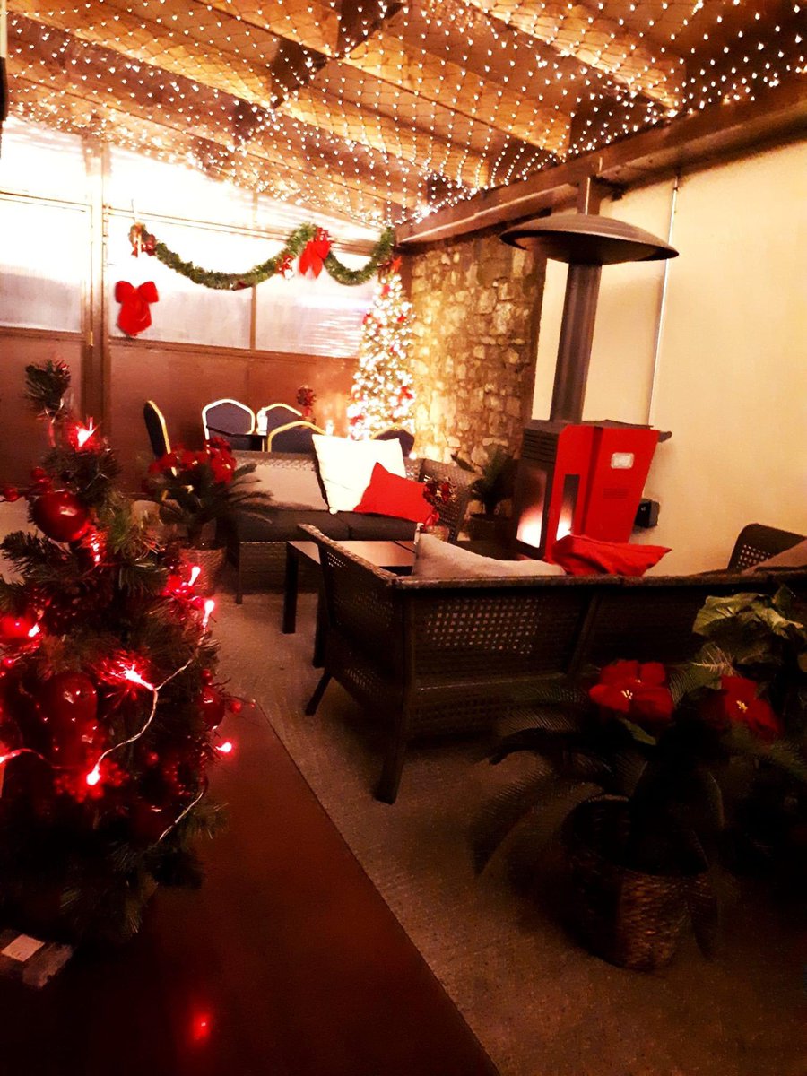 Our lovely outdoor space is feeling very Festive! 🎄🍹🎅🏻🔥 🎉🥂🍾☃️ 
Call us on 091846708, limited availability of tables this weekend.
#HappyChistmas #NollaigShonaDuit #Craughwell #RafterysBar #greatfood #Friends #NearAndFar #ChristmasTime #GreatFood #SuperStaff #WarmFires