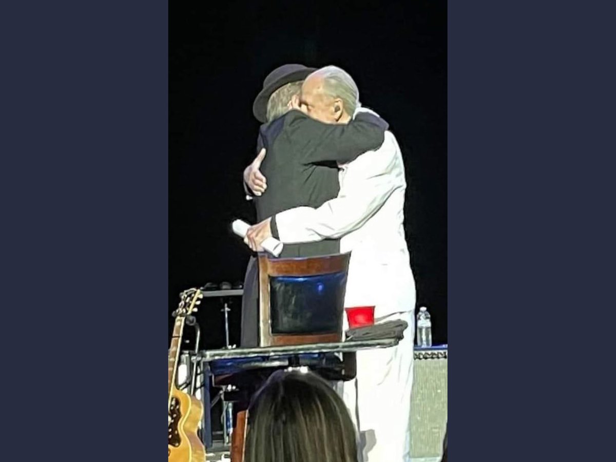 Thinking of my friend <a href="/TheMickyDolenz1/">Micky Dolenz</a> tonight
His friend,partner and soul mate…gone..
RIP Mike Nesmith