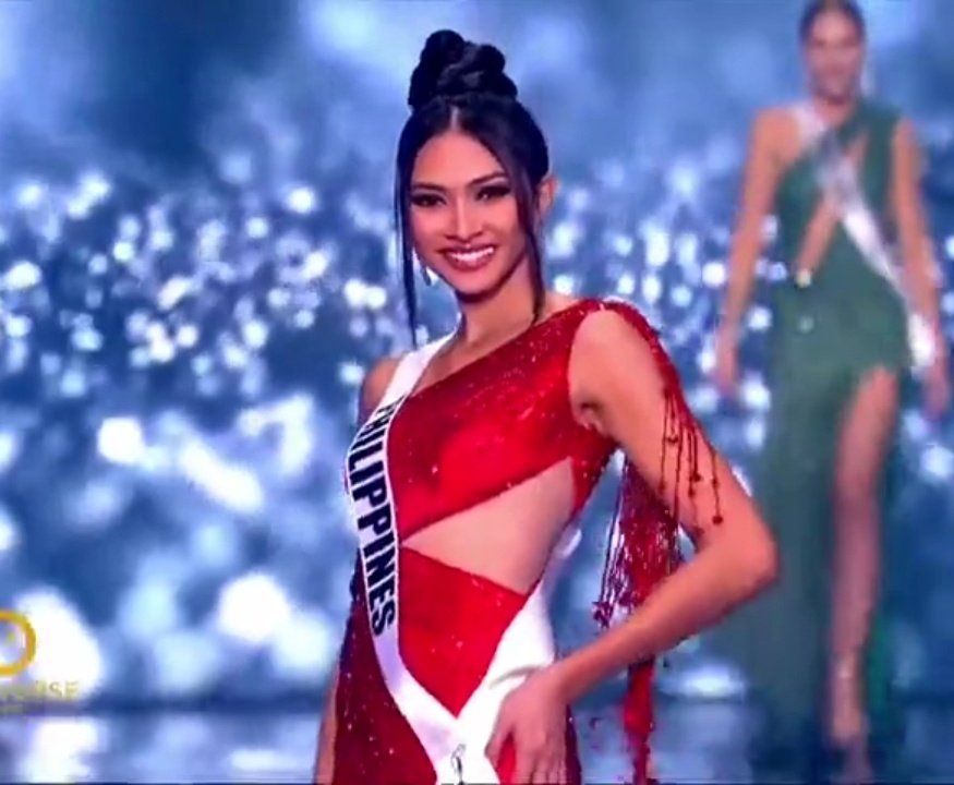ChasteDana's tweet photo. Luigi dominates the preliminary evening gown competition. Lovin' the vibe she gave us. Her red gown is on fire!

BeatriceFor The5thCrown
#MissUniverse
#BeatriceLuigiGomez
#MissUniverse2021
#MissUniversePhilippines2021 https://t.co/tKASH84i1I