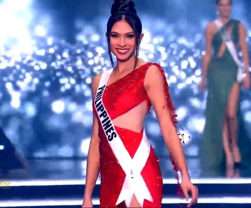 ChasteDana's tweet photo. Luigi dominates the preliminary evening gown competition. Lovin' the vibe she gave us. Her red gown is on fire!

BeatriceFor The5thCrown
#MissUniverse
#BeatriceLuigiGomez
#MissUniverse2021
#MissUniversePhilippines2021 https://t.co/tKASH84i1I