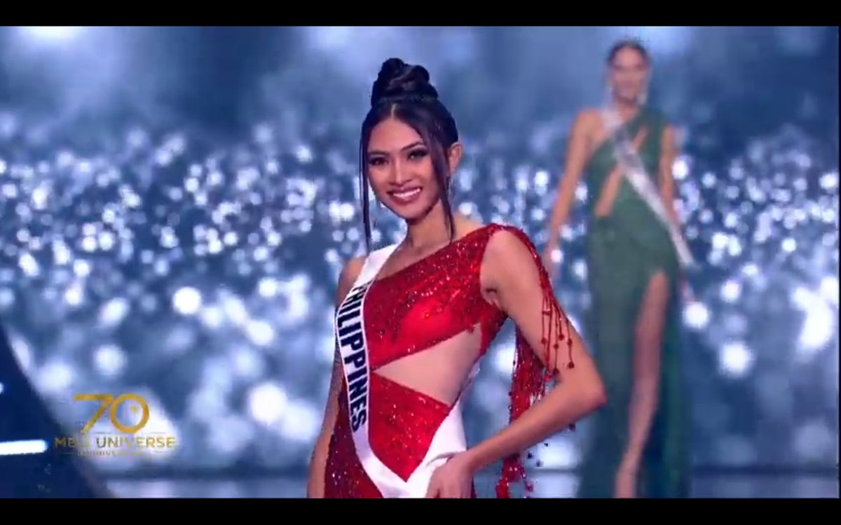 pinasnowTV's tweet photo. #BeatriceLuigiGomez  is a showstopper in 70th Miss Universe preliminary evening gown competition, wearing Francis Libiran, #MissUniverse2021 
#MissUniverse 
#MissUniverse2021
#GoMezUniverse #VivaFilipinas https://t.co/peVfHUGxCF