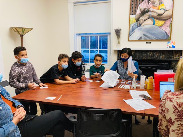 UnitedSouthEnd's tweet photo. @UnitedSouthEnd was proud to team with 
@BostonComPedi's Dr. Robyn Riseberg to provide COVID shots and boosters to community members in the South End last week. Read about our work providing vaccine access in this week's 
@TheBostonSun newspaper! https://t.co/IHFxN2TCCZ https://t.co/inDITpN4Yg