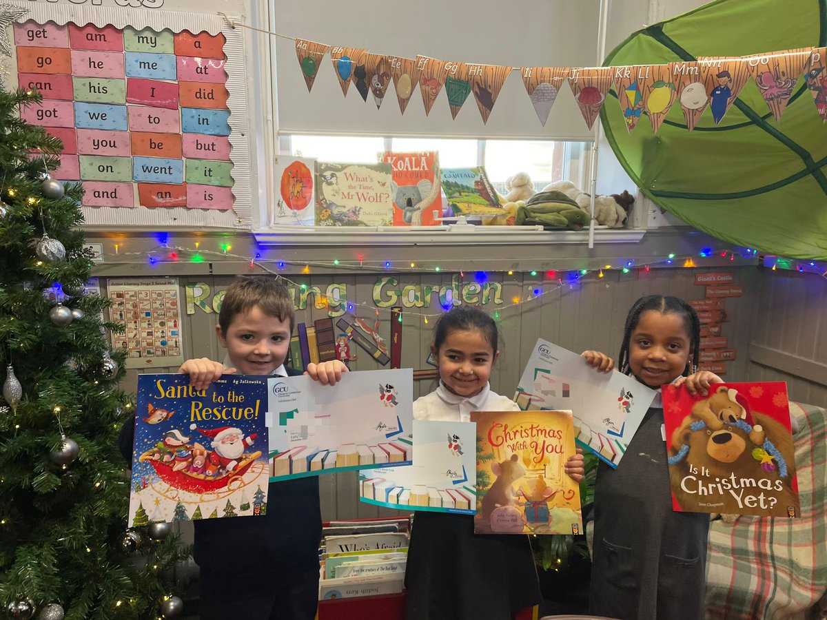 Congratulations to our fantastic P2 pupils from <a href="/Elmvaleprimary/">🌈 Elmvale Primary & Nursery 🐝</a> who have been working hard on their reading skills. Today they received their certificate of completion and a Christmassy story to enjoy 👏🏼📖🎅🏼🎄