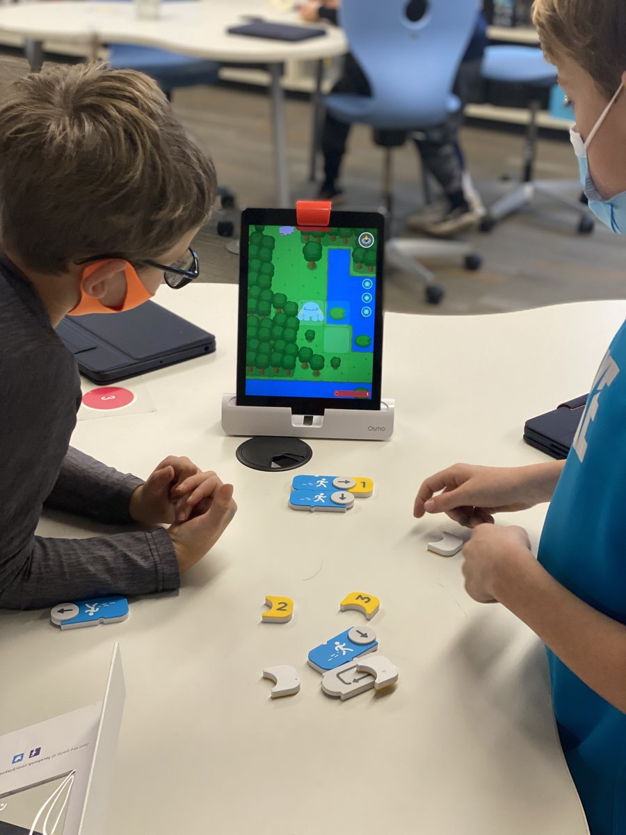Our students participated in The Hour of Code as part of Computer Science Education Week.  Thanks to <a href="/iTeacherLauren/">Lauren Wysocke</a> for all the innovative lessons and activities!  <a href="/Wilmette39/">Wilmette Public Schools</a> <a href="/ExploreCentral/">Central School Foxes</a>