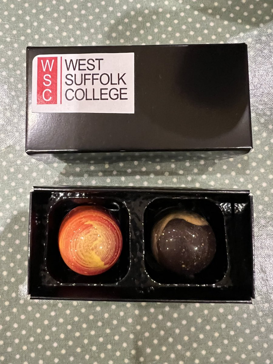 dianabarran's tweet image. I think I forgot to mention the music, dance, award winning 🏆 film 🎥 and…drumroll….*these* chocolates ⬇️