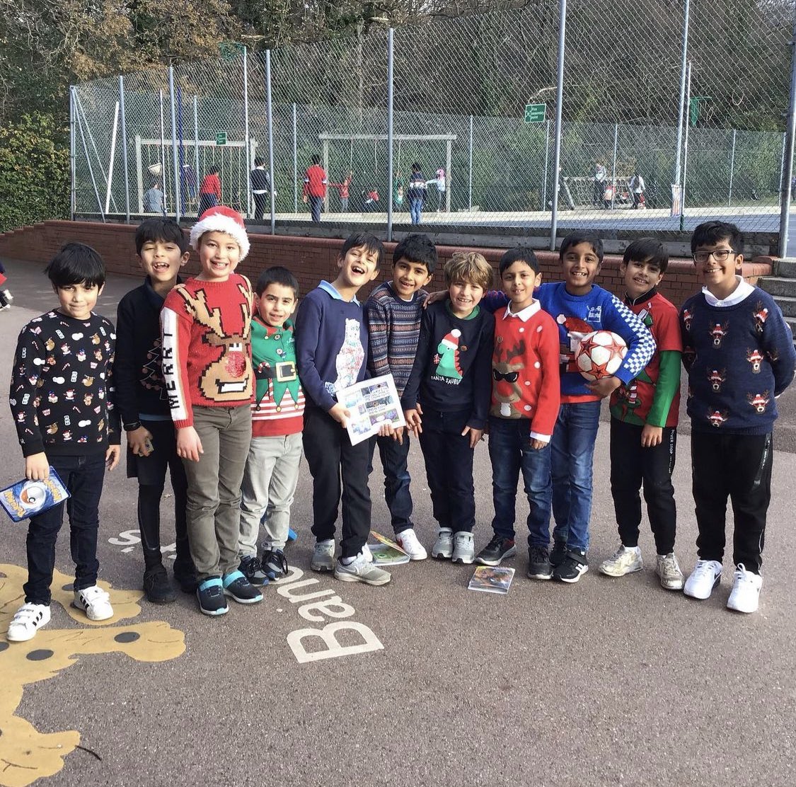Christmas Jumper Day to raise funds for our Conservation Project in conjunction with Lambourne End Community Farm …hundreds of trees will be planted to reduce our carbon footprint #bancroftscollaboration