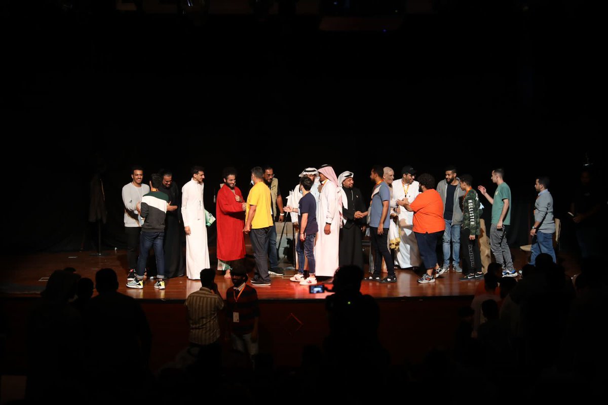 KAU_Campus's tweet photo. 🇸🇦🎭 مقتطفات من مشاركة 🎭🇸🇦
نادي المسرح في #جامعة_الملك_عبدالعزيز 
بمهرجان مسرح الجامعات السعودية الأول https://t.co/tCsQDQnHjP