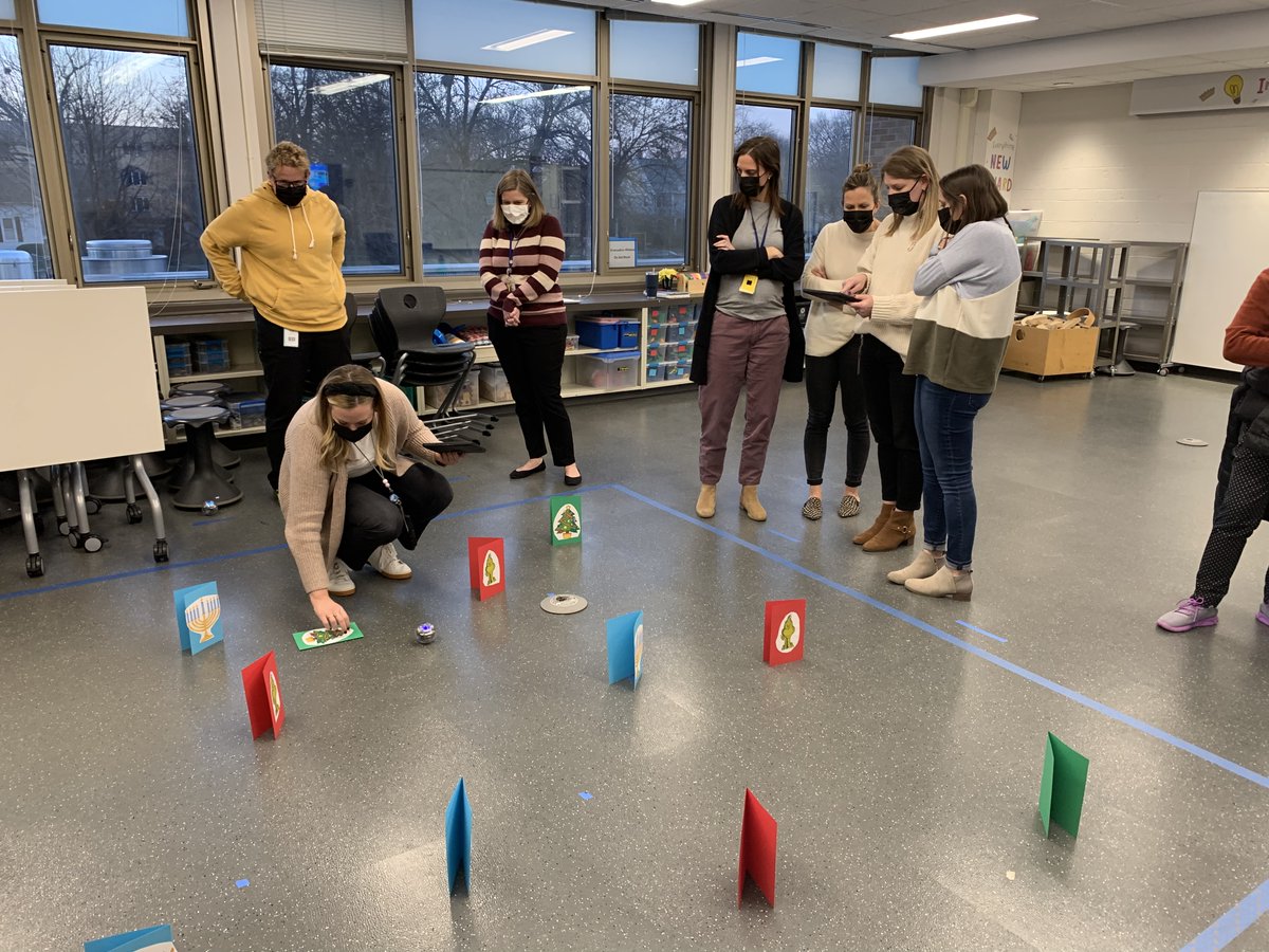 Our teachers had fun participating in coding activities during a staff meeting this week in our innovative Learning Commons space.  Thanks to <a href="/iTeacherLauren/">Lauren Wysocke</a> and <a href="/HollyHKelly/">Holly Harper-Kelly</a> for showing us activities that can be used in classrooms! <a href="/Wilmette39/">Wilmette Public Schools</a> <a href="/ExploreCentral/">Central School Foxes</a>