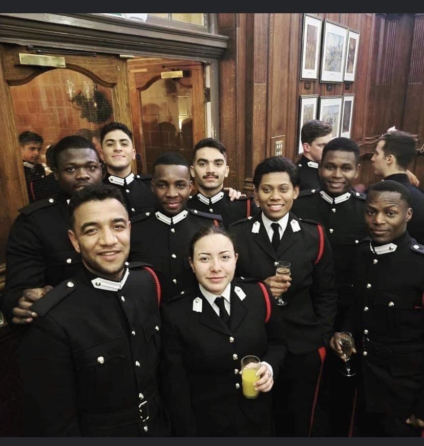 lomatos78's tweet photo. Many Congratulations to all these fine officers. It was a pleasure working with you all at Shrivenham. Today they graduated from Sandhurst as young officers, ready to make a difference in the world 🇬🇧🇦🇲🇫🇯 🇯🇴🇰🇪 🇧🇿 🇮🇶 🇲🇦 so proud of my Naita Officer Cadet Silatolu 🇫🇯 https://t.co/QBeVuJHTcN