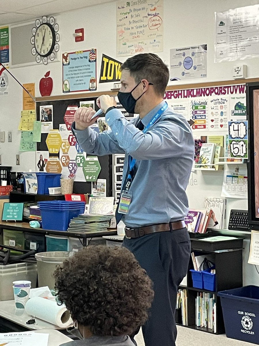 TY @briangio3 @MrsMollyLarson for challenging 3rd grade @GombertGators to act as #computerprogrammer @IPSD_WOW We loved coding steps for you to brush your teeth and debugging our steps to make it better! #debug #worldofwork