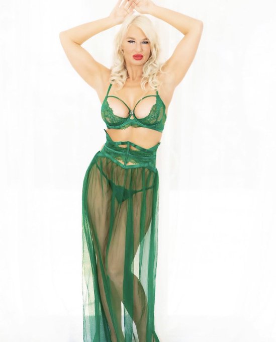 Now that we&rsquo;ve established that I&rsquo;m in porn and obsessed with Wheel of time: What&rsquo;s my ajah? Green, red