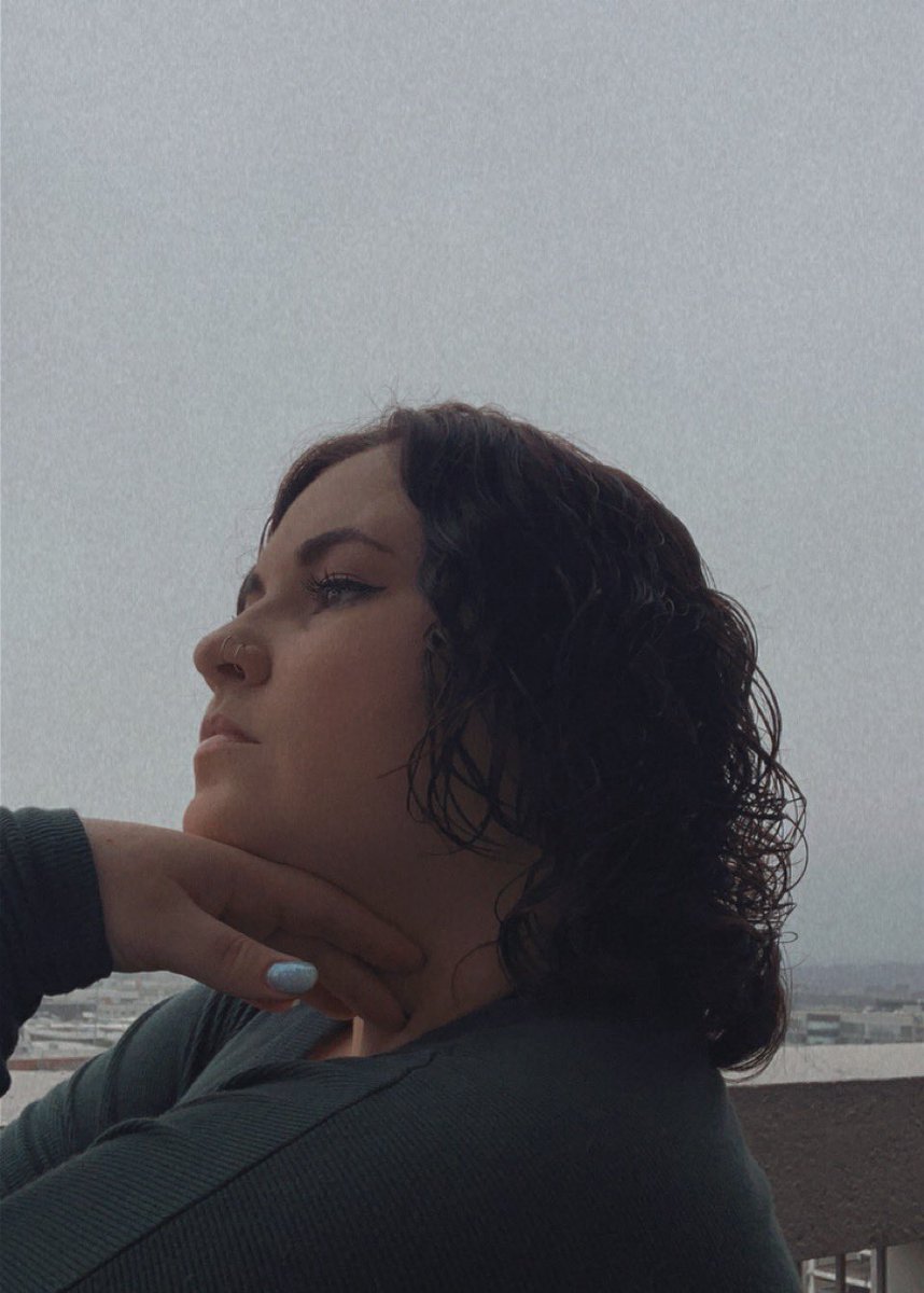 lindseyhannah56's tweet photo. gloomy day feelz https://t.co/sQtG4779M8