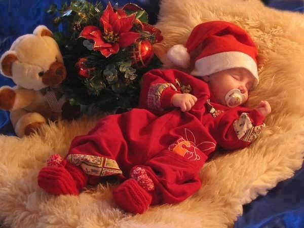 Claudiadu24's tweet photo. #enfants #innocence le plus beau des cadeaux 😍😍 #protegeonsles https://t.co/37s21L9yMx