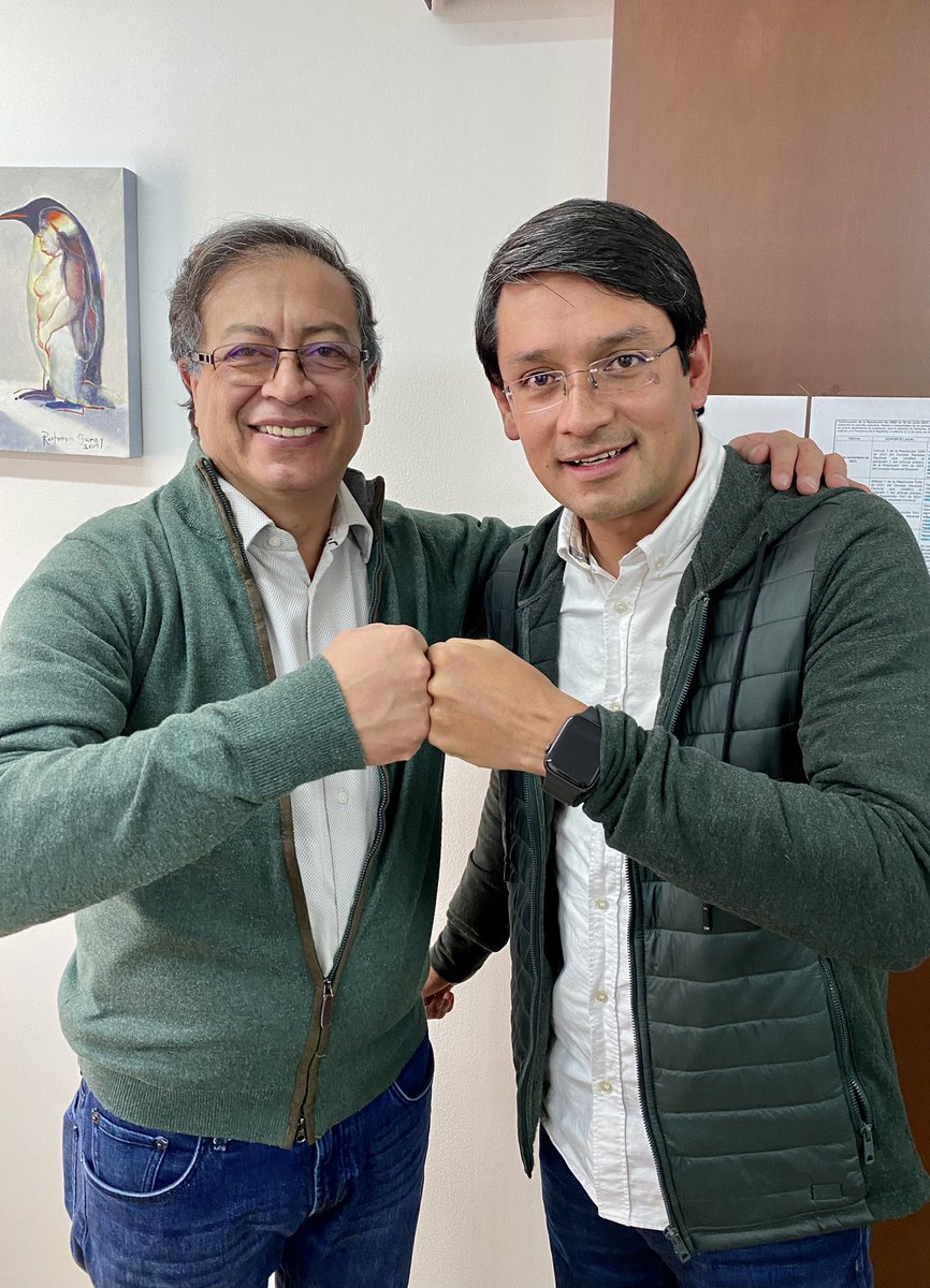 Hoy nos pusimos la verde y conversamos con <a href="/petrogustavo/">Gustavo Petro</a> sobre el Pacto que promovemos:

Un Pacto por el ambiente, con la ciudadanía, por los animales.

Llegamos a competir, pero en varios departamentos vamos juntos <a href="/PartidoVerdeCoL/">Partido Alianza Verde 🌻</a> y <a href="/PactoCol/">Pacto Histórico Oficial</a> para las elecciones de 2022. Vamos!