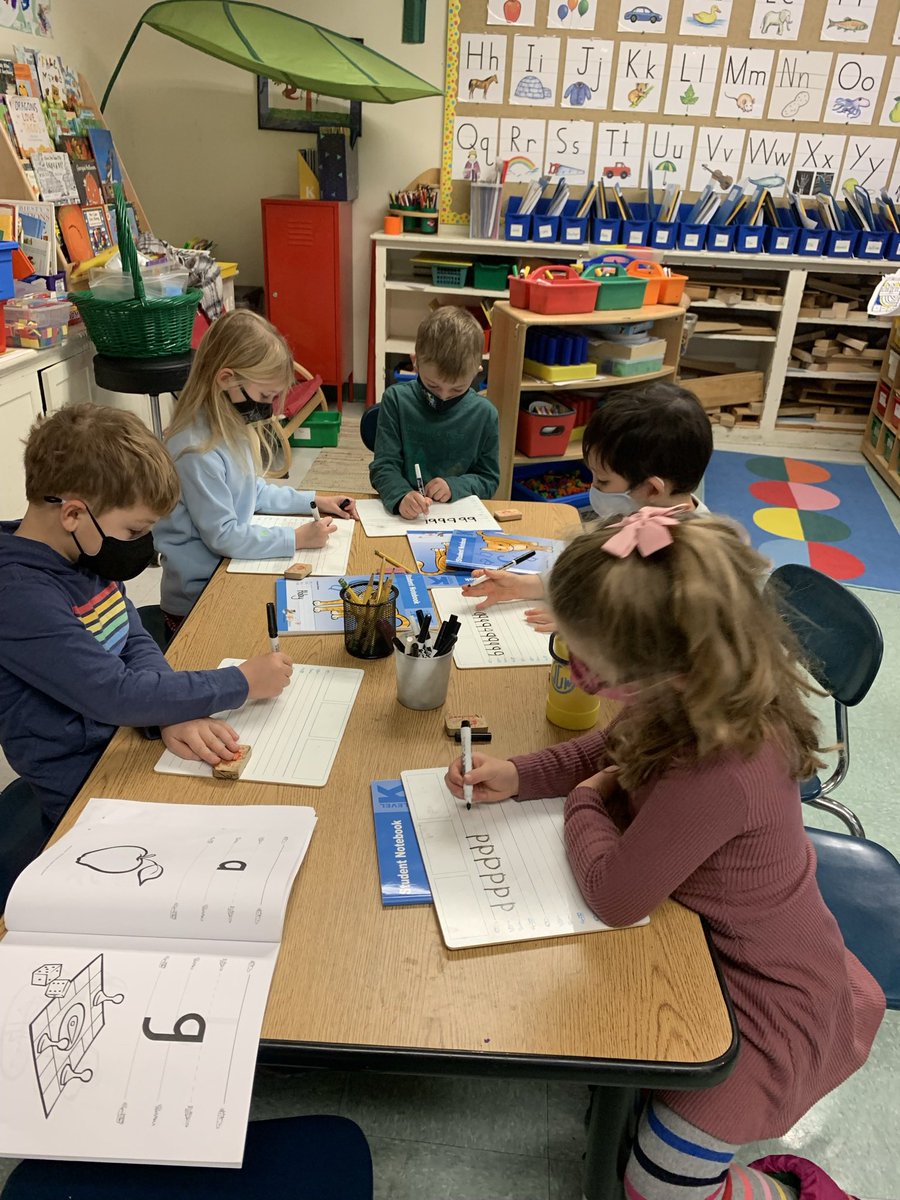 mrwinstonsworld's tweet photo. Yesterday we worked on our hand writing. We introduced lowercase A and G this week. We reviewed all of our hand writing letters and practiced our new. https://t.co/PVKyNLrg8v