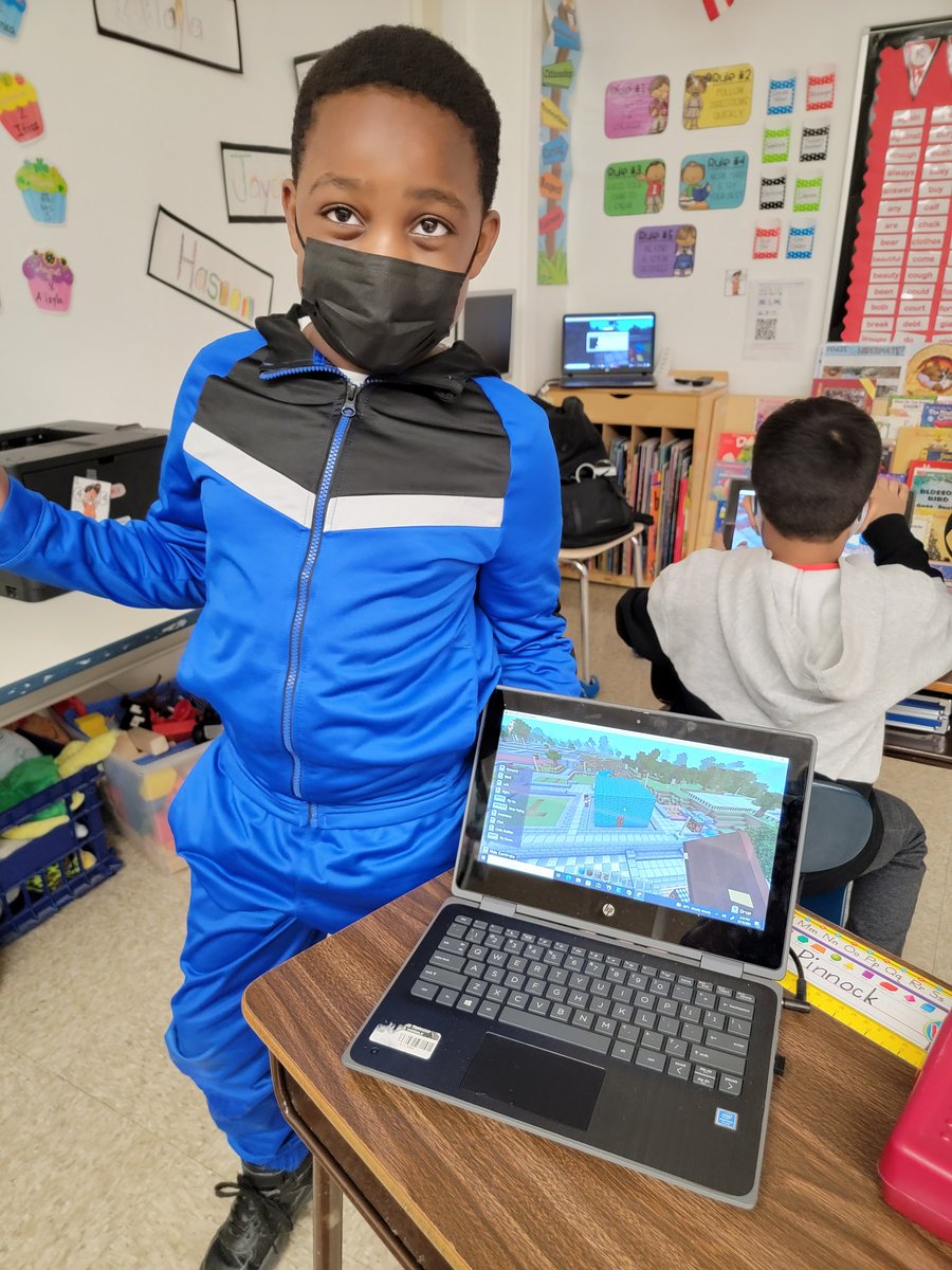 Mrs_KDesiderio's tweet image. Fun Fridays are the best! My students absolutely love Minecraft Education @PlayCraftLearn ! Thank you so much to @MrYanuzzelli for coming in to provide instruction about building, writing stories, and sharing their creations! They had a blast! @EdTech_OB @OBLombardi