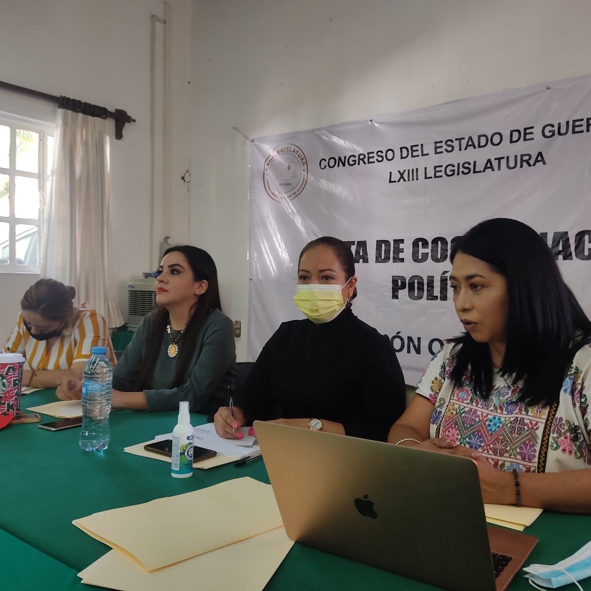 "La conformamos hace doce años, de las primeras en el país: La red para el avance político de las mujeres guerrerenses, red multipartidiaria y civil":
<a href="/Muriel_Salinas/">Muriel Salinas</a> con <a href="/warkentin/">Gabriela Warkentin</a> 
#AlHablaConWarkentin 
sptfy.com/AlHabla25
<a href="/elpais/">elpais</a> <a href="/elpaismexico/">EL PAÍS México</a>