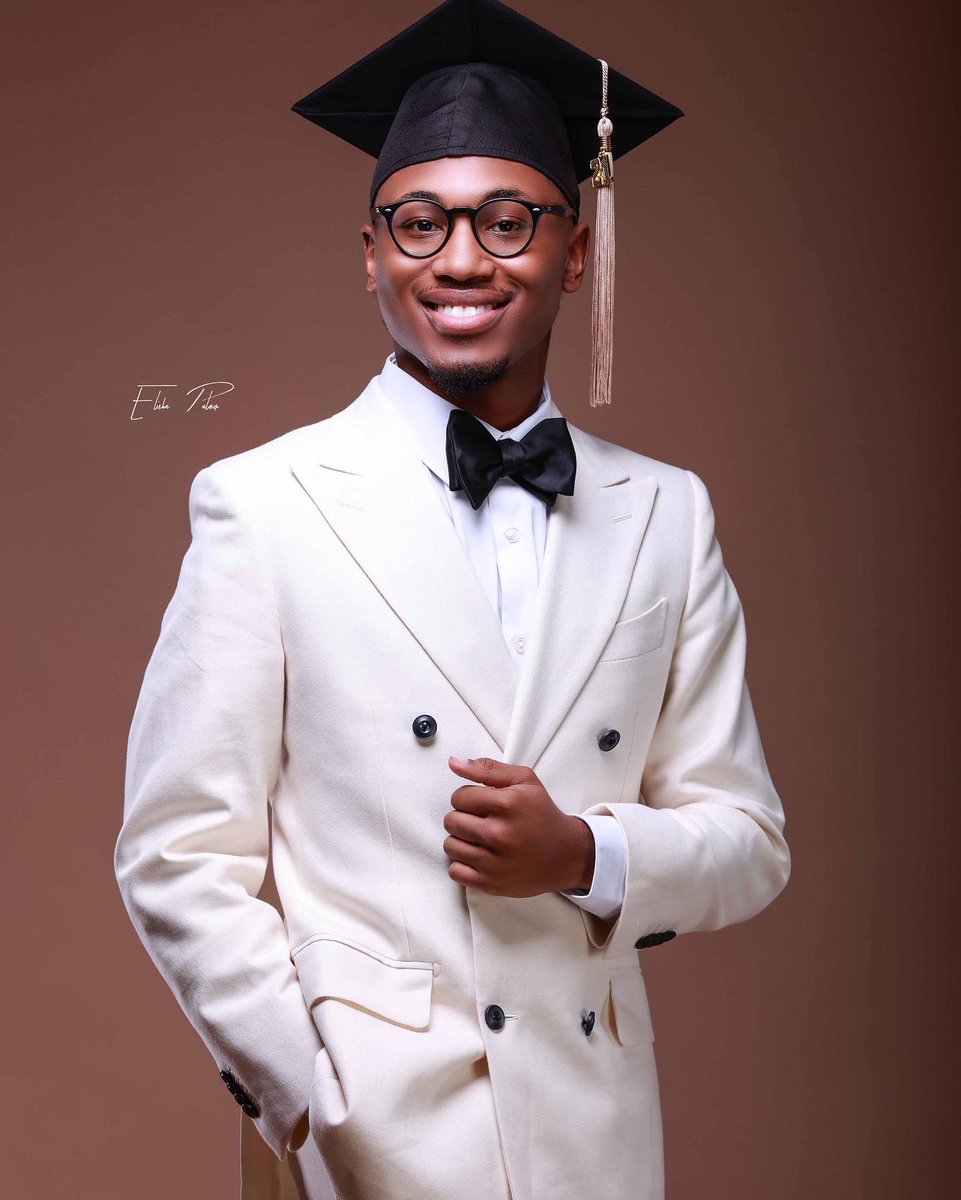 jaaywes's tweet photo. Alumni Status 💙
Jordan Z. Wesley, BBA Accounting https://t.co/Mrd95azuan