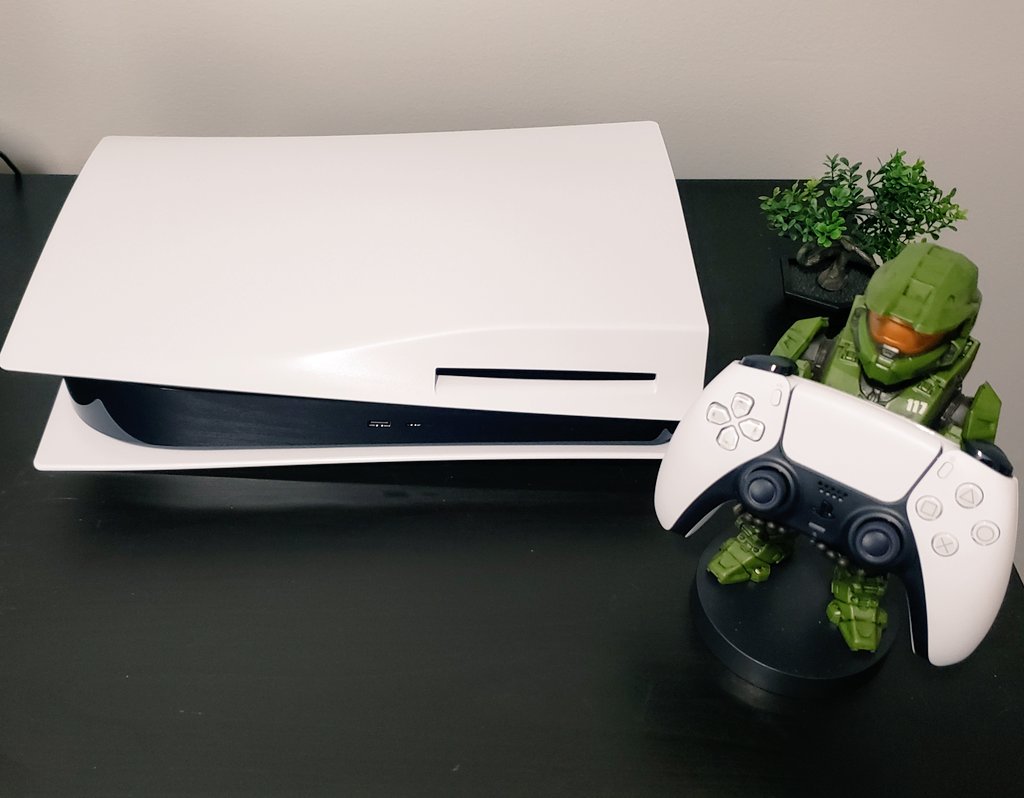 GuidedByJesusYT's tweet photo. Finally got a PS5. Super excited to get back to making content. 
#gaming #youtube #twitch #ps5 https://t.co/8EhjJLpppZ