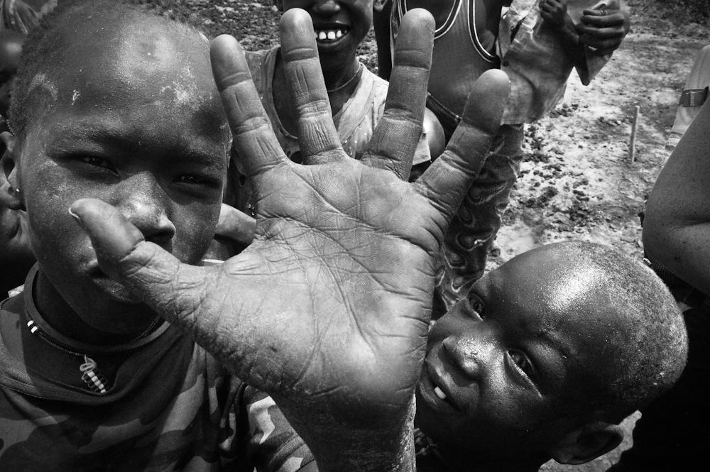 DancingTurtleHQ's tweet image. People of the Earth, Wind &amp;amp; Fire. A documentary by Misha Somerville about the Dor Dinka people of #SouthSudan bit.ly/1QV5xlJ