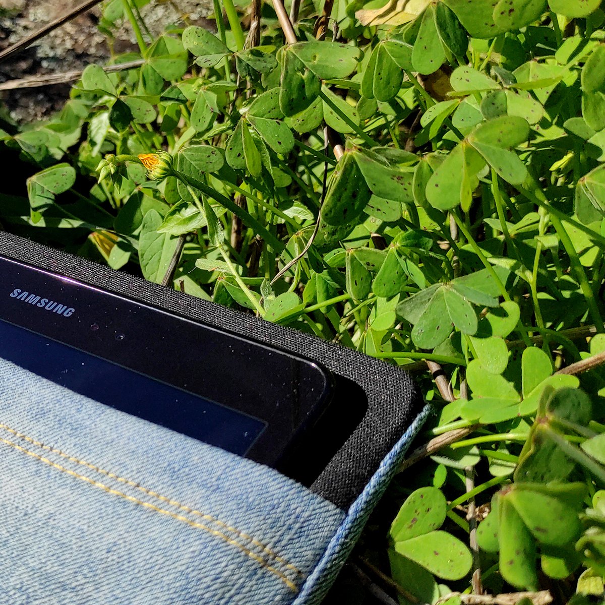 newtcrafts's tweet photo. Fundas para tabletas!!! 🎉🤩🤯
Feitas con teas recicladas, polo momento por encargo
Dalle unha segunda vida á túa prenda favorita
#feitoaman  #textilsostenible  #reciclaxe #economiacircular #newtcrafts #artesania  #botandoraices #artesaníagalega  #Vigo #ComercioDeBarrio #Galicia https://t.co/zG1YknLxyr