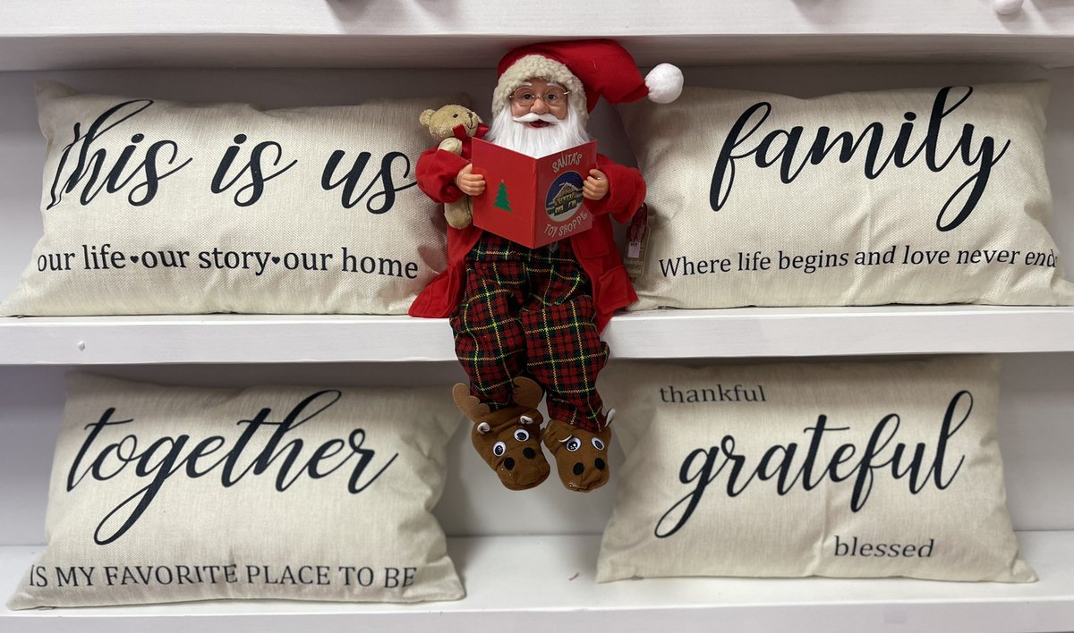 HolidayTouch's tweet photo. Display the love and gratitude in your home everyday with these throw pillows. They make perfect gifts for all occasions. *Each pillow sold separately. 
#ThatHolidayTouch #WhereItsAlwaysChristmas https://t.co/qE7tFqL7BV