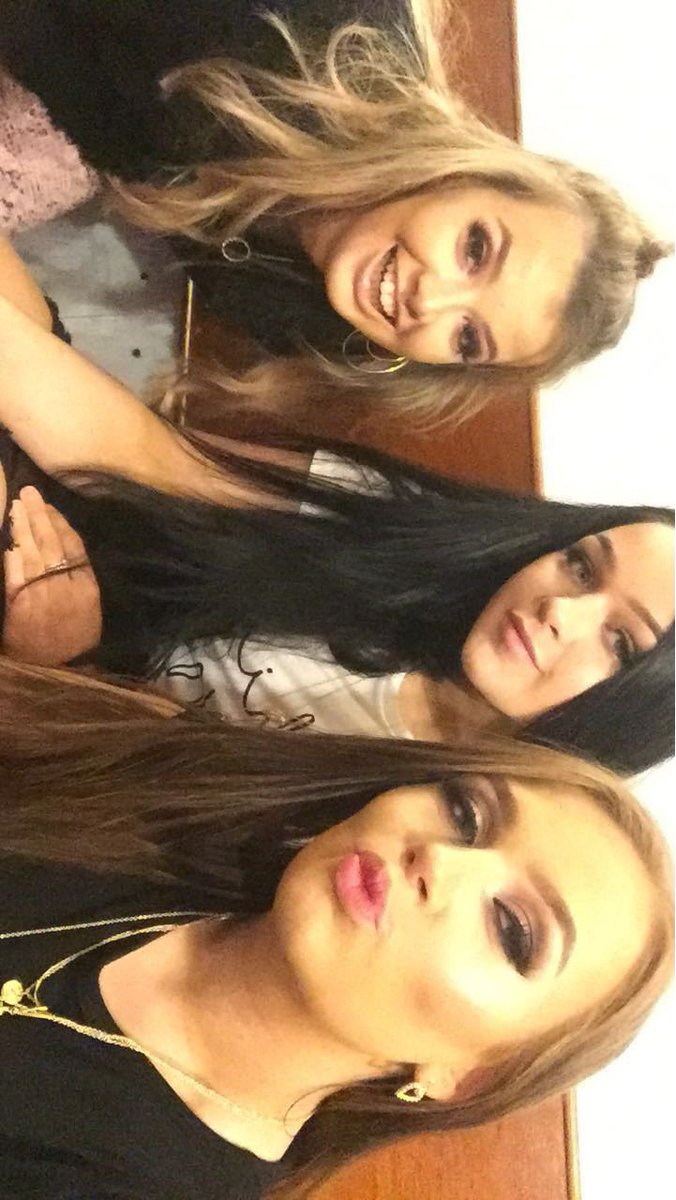 _yasminness's tweet photo. @simonestarkkk happy birthday to you ❤️ hope you’ve had the best day!! miss you xx https://t.co/tBBd6UrJlN