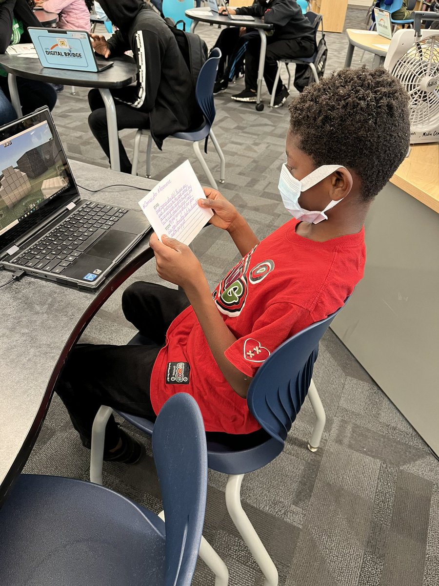 cpsedtech's tweet photo. This young man was so excited to read what the judges had to say about his project today. The feedback he received was so good that he memorized what they said and shared it w/ his teacher. If you didn’t know, #FeedbackisImportant!#BecomingTheNext @APSHollisCrew @APSInstructTech https://t.co/DxiLpWmYR6