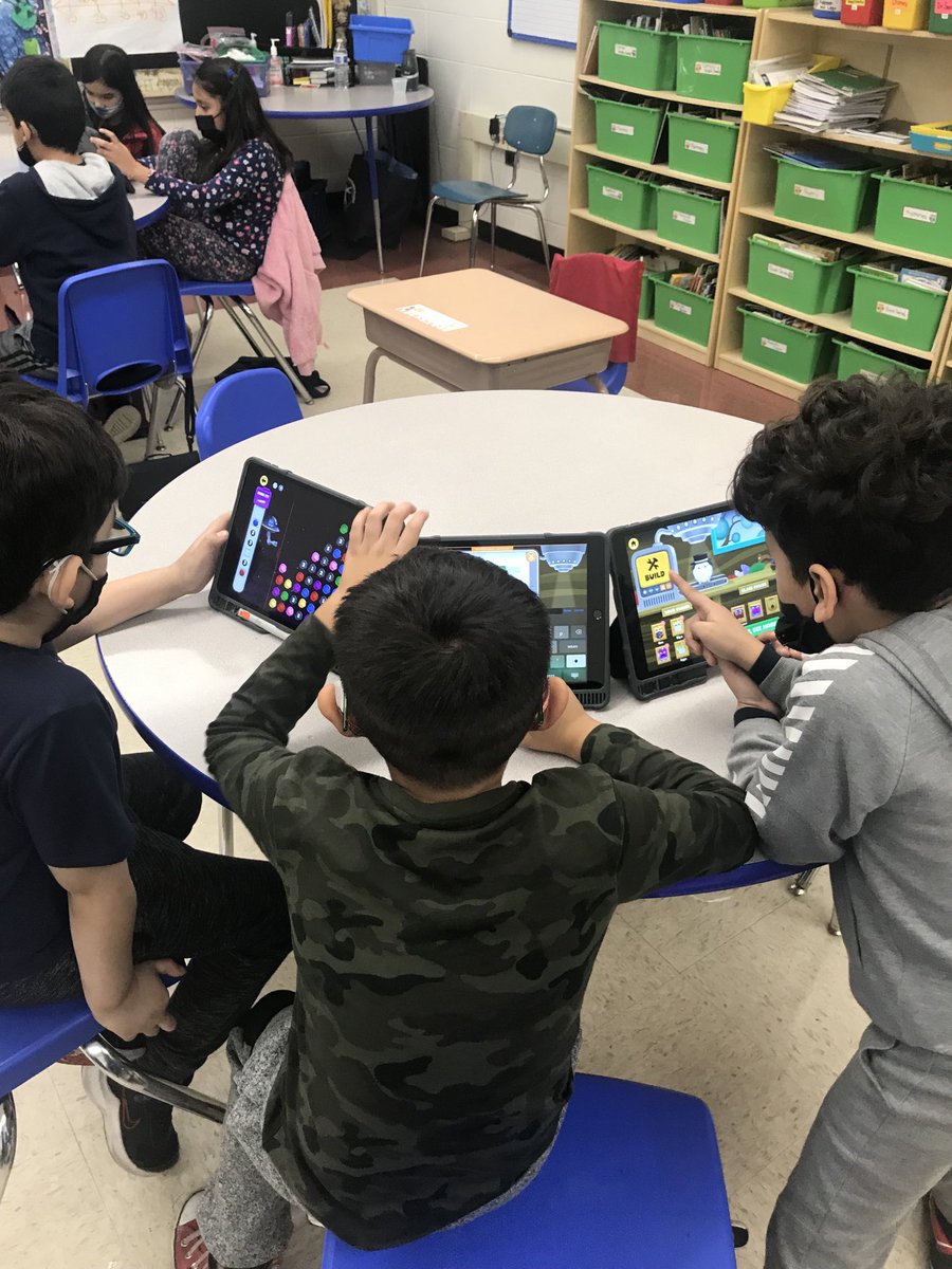 Julia Nelson tweet media