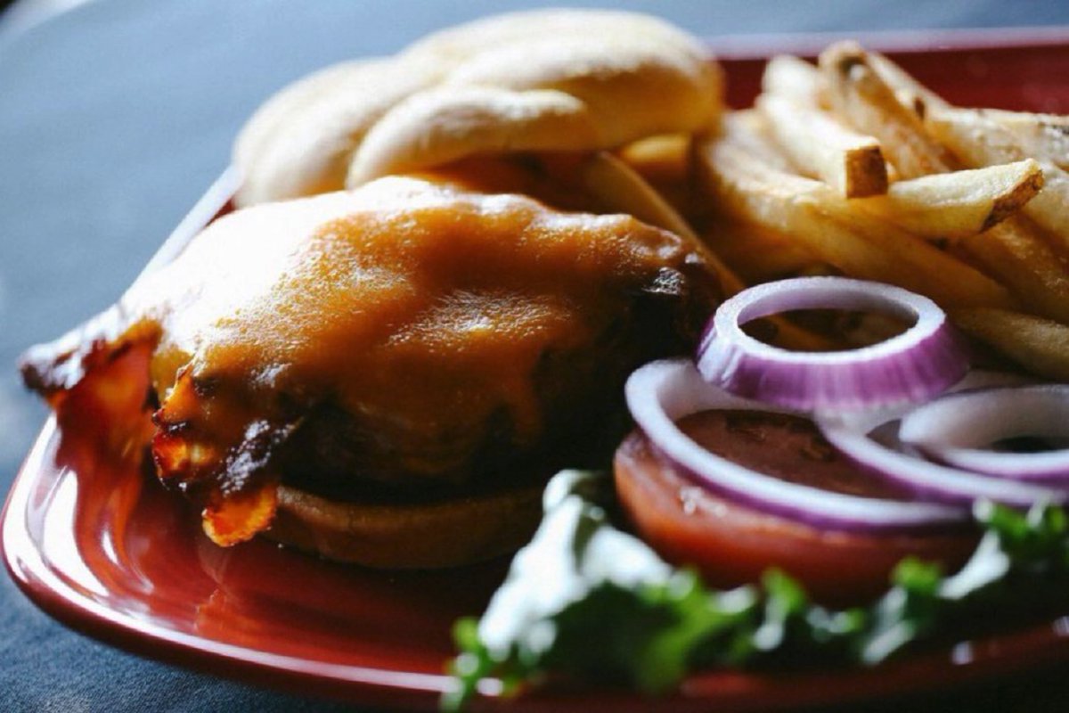 Eat13Bones's tweet photo. Come try one of our melt-in-your-mouth burgers! https://t.co/h0sDXGorDx #13bones #mountairy #surrycounty https://t.co/XUF8QDzpGe