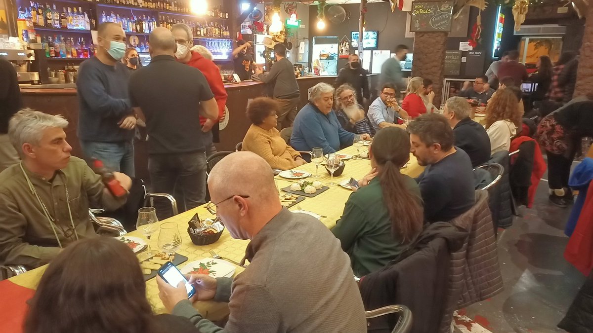 WCSevilla's tweet photo. Comienza la cena de inauguración de la #WordCamp #Sevilla 2021 🍽️
¡BUEN PROVECHO A TODOS!
¿Cómo va en la #anticena de asistentes?
#WordPress #WordCamp #WCSevilla #codeispoetry @WPSevilla https://t.co/cZ2JuZa4Ov
