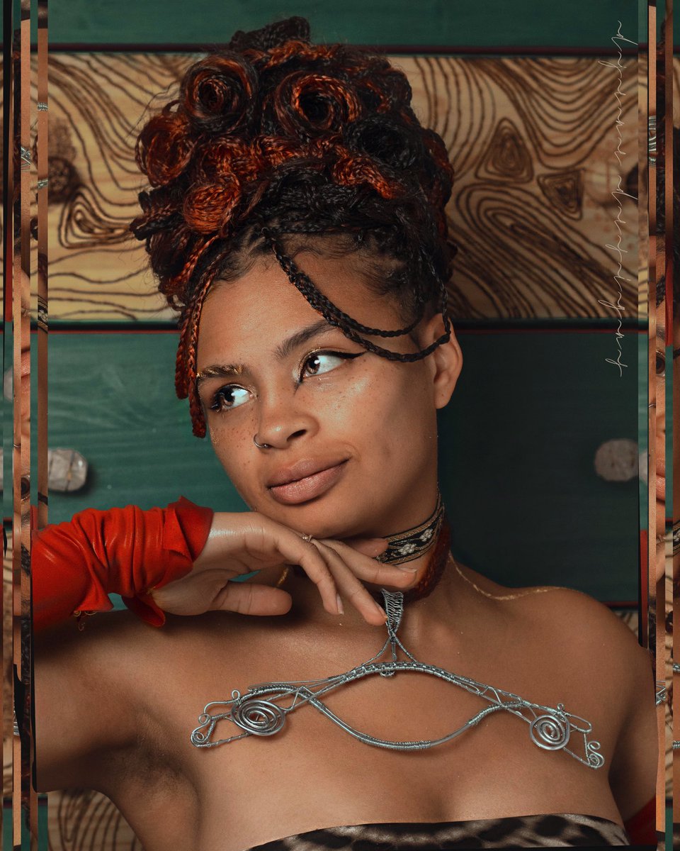 DjeneDesigns's tweet photo. Bday flicks pt.1 • IG saw em first😙
Shots•Edits•Hair•Accessories•Set/Wood Burning by moi https://t.co/hHpwOa0udn