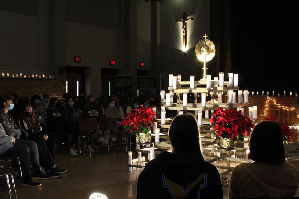 ACCHSVikings's tweet image. #VikingNation 40 Hours! #FaithTraditionExcellence #VikingSpirit #ACCHSfaith 💛💚🙏